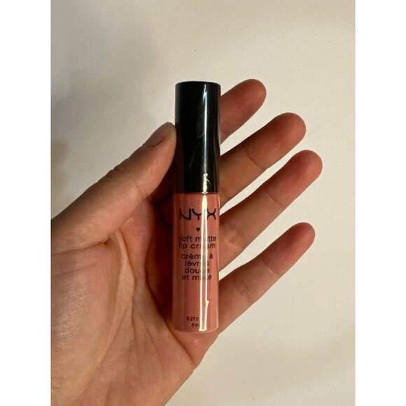 NYX PROFESSIONAL MAKEUP Soft Matte Lip Cream Liquid Lipstick SMLC06 Istanbul - Picture 2 of 4